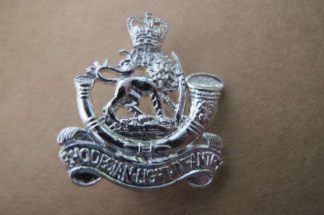 Rhodesia - Pre U.D.I. - Rhodesian Light Infantry Ordinary Ranks Collar Badge